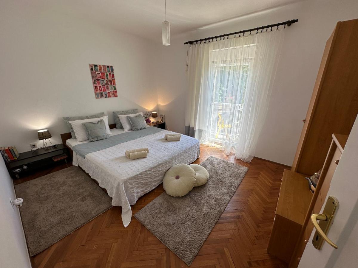 Cosy Family Apartment Marina Kastela Near Airport Exterior photo